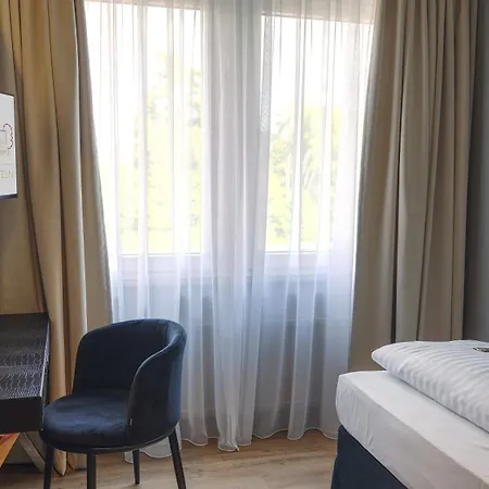 Hotel Altes Zollhaus 4*