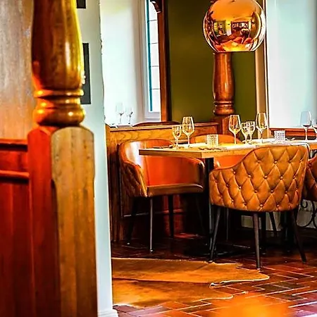 Hotel Altes Zollhaus 4*