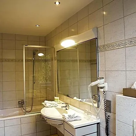Altes Zollhaus 4*